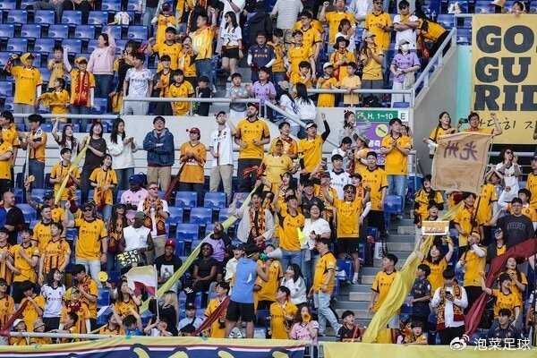 韩足晚报（26.4.28）——用掌声代替嘘声，光州球迷选择信任球队